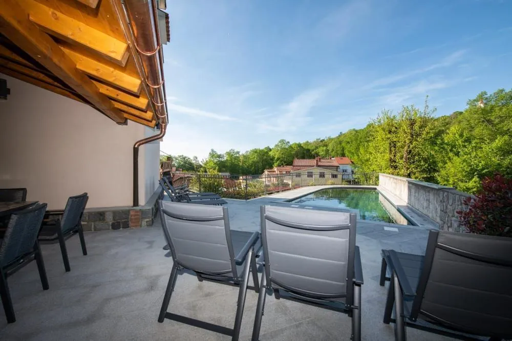 Matulji'de 4 Yatak Odalı Villa