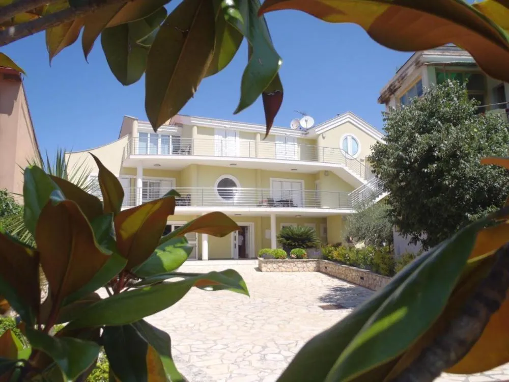 10 Bedroom Other in Zadar