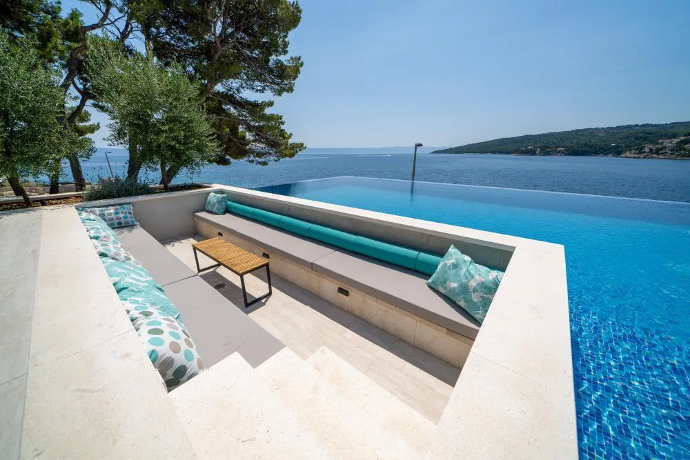 5 Bedroom Villa in Sumartin