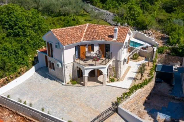 Villa de 3 chambres à Ljutići, Malinska-Dubašnica