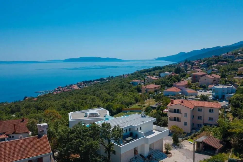 Moradia T4 em Pobri, Opatija