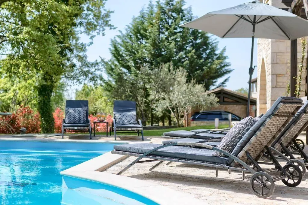 Villa de 3 chambres à Muntrilj, Tinjan
