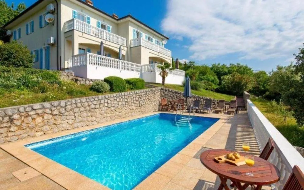 6-Schlafzimmer-Villa in Brseč, Mošćenička Draga