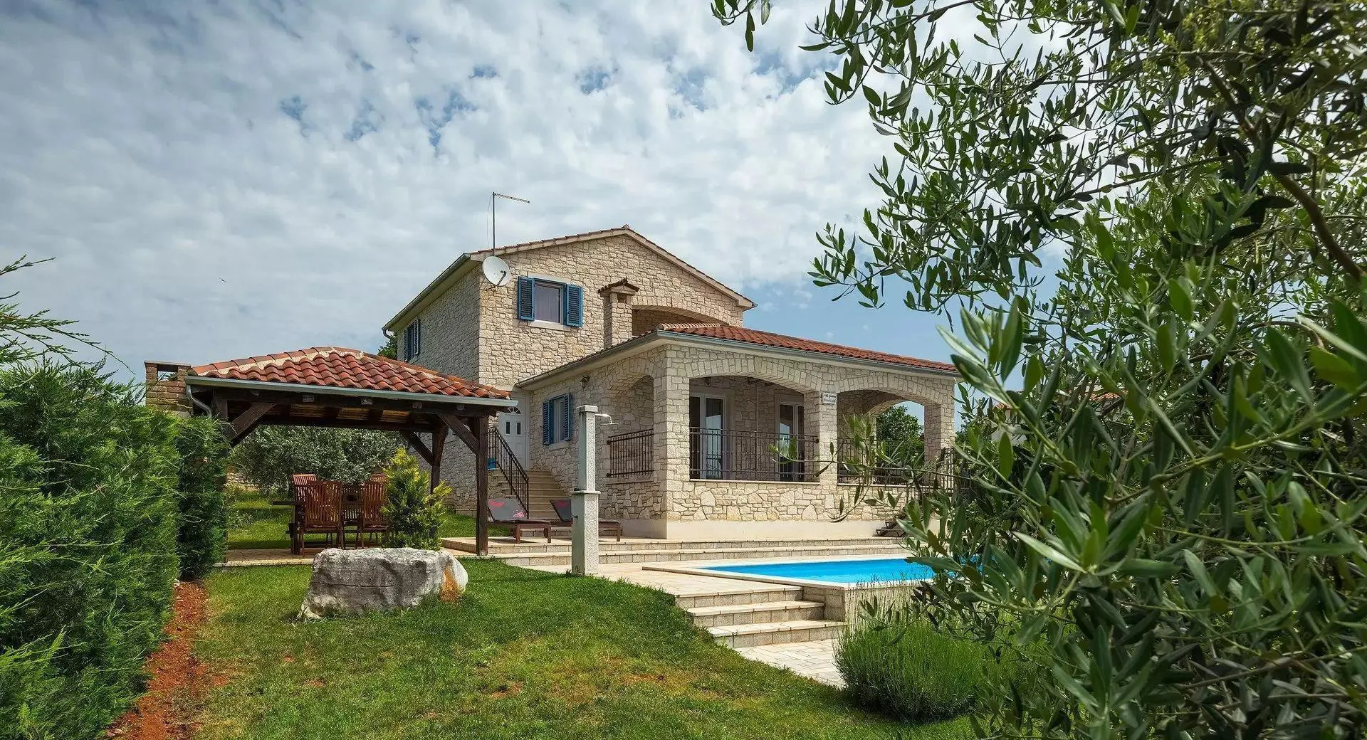 Moradia T3 em Krančići, Kaštelir-Labinci