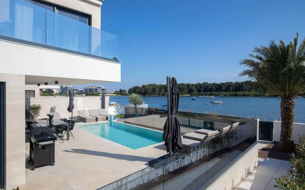 5 Bedroom Villa in Medulin