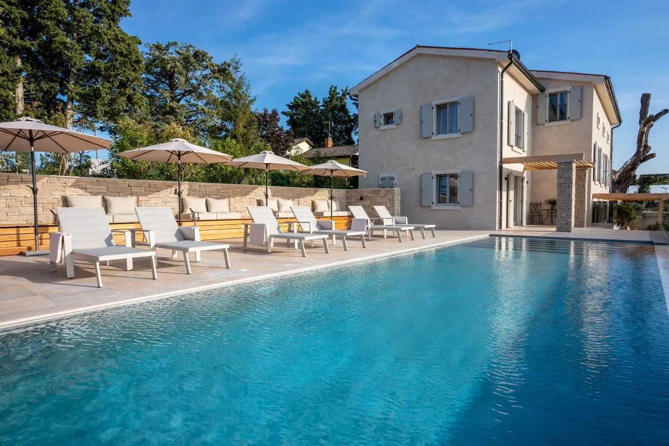 6 Bedroom Villa in Buje