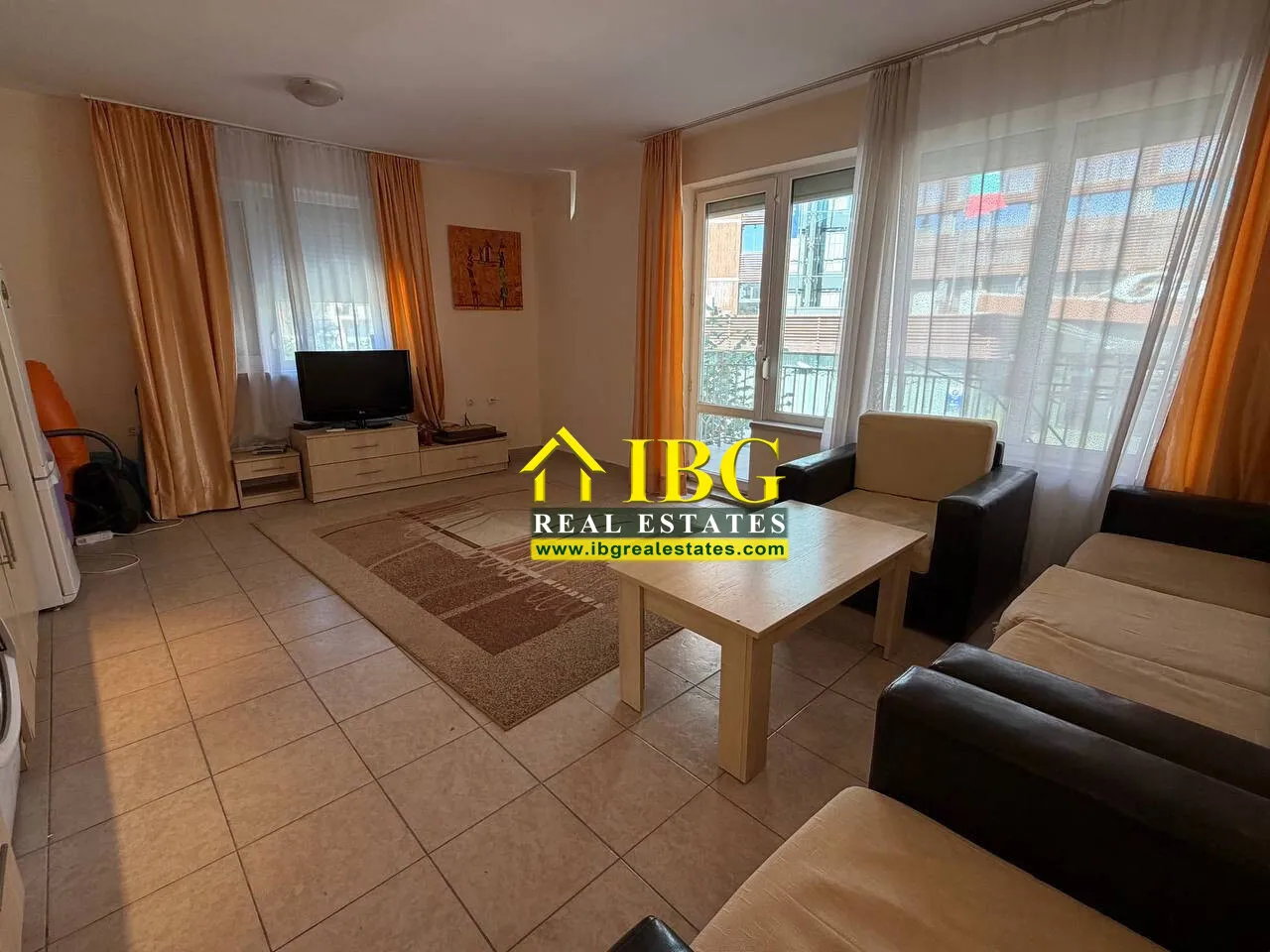 Sokak Manzaralı Geniş 2 Yatak Odalı Daire | Forum, Sunny Beach