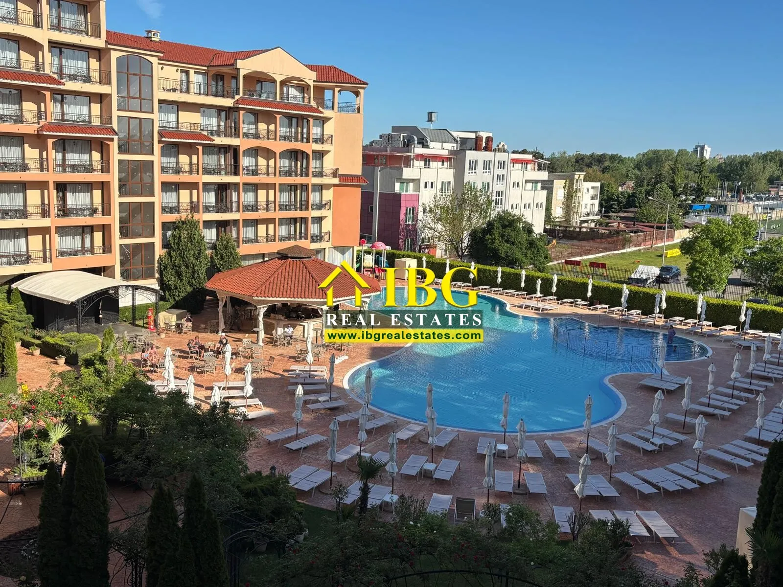 Geniş Eşyalı 1 Yatak Odalı Daire | Diamond Residence, Sunny Beach