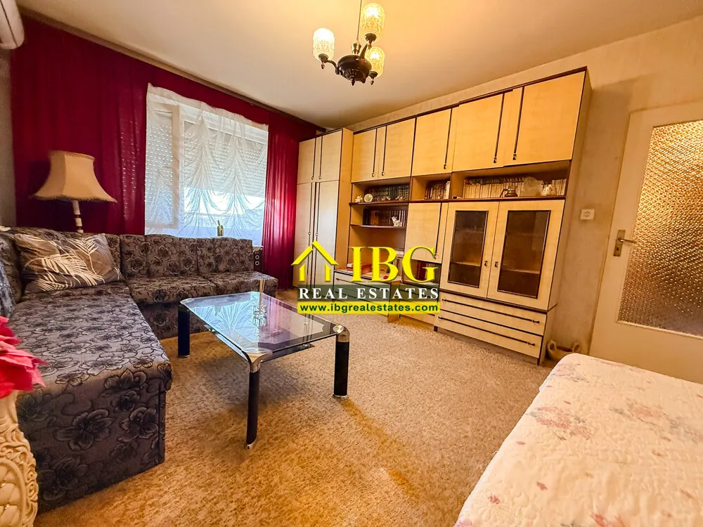 Helle und gemütliche 1-Zimmer-Wohnung im Stadtteil Charodeyka in Ruse
