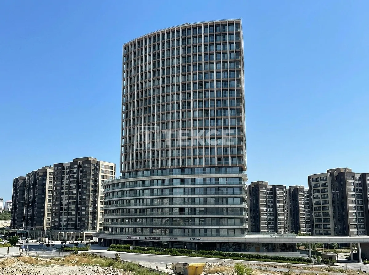 Pisos con Piscina Cubierta y Aparcamiento en Estambul Başakşehir
