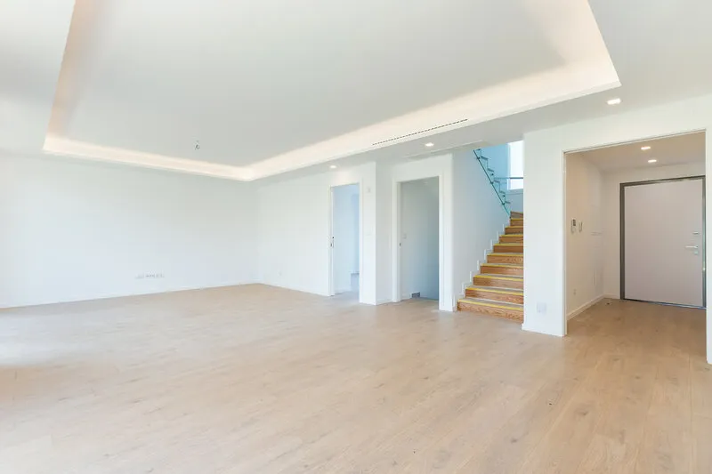 Alcabideche, Cascais'te Bahçe ve Havuzlu 4 Yatak Odalı Villa