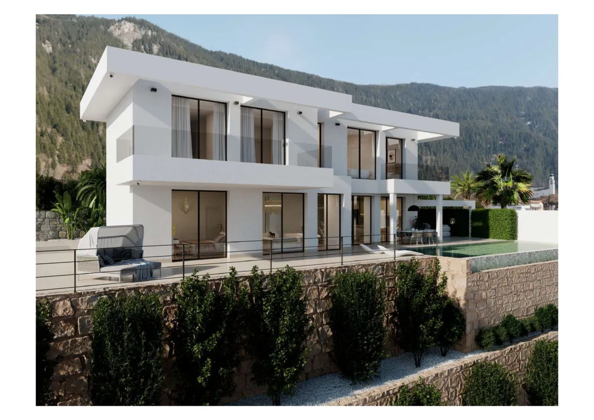 Finestrat, Costa Blanca'da Deniz ve Dağ Manzaralı Geniş 5 Yatak Odalı Villa